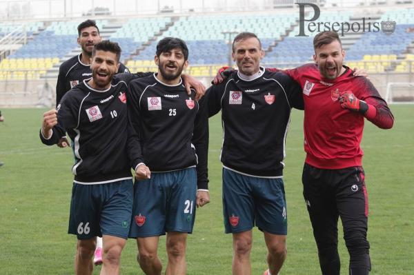 با جذب 3 بازیکن، پرونده نقل و انتقالاتی پرسپولیس بسته شد خبرنگاران