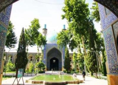 مدرسه چهارباغ اصفهان ، خلاقیت معماری در آخرین سال های صفوی